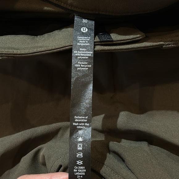 Lululemon Men’s Pant.  Nearly New. Size 30 - Picture 5 of 10
